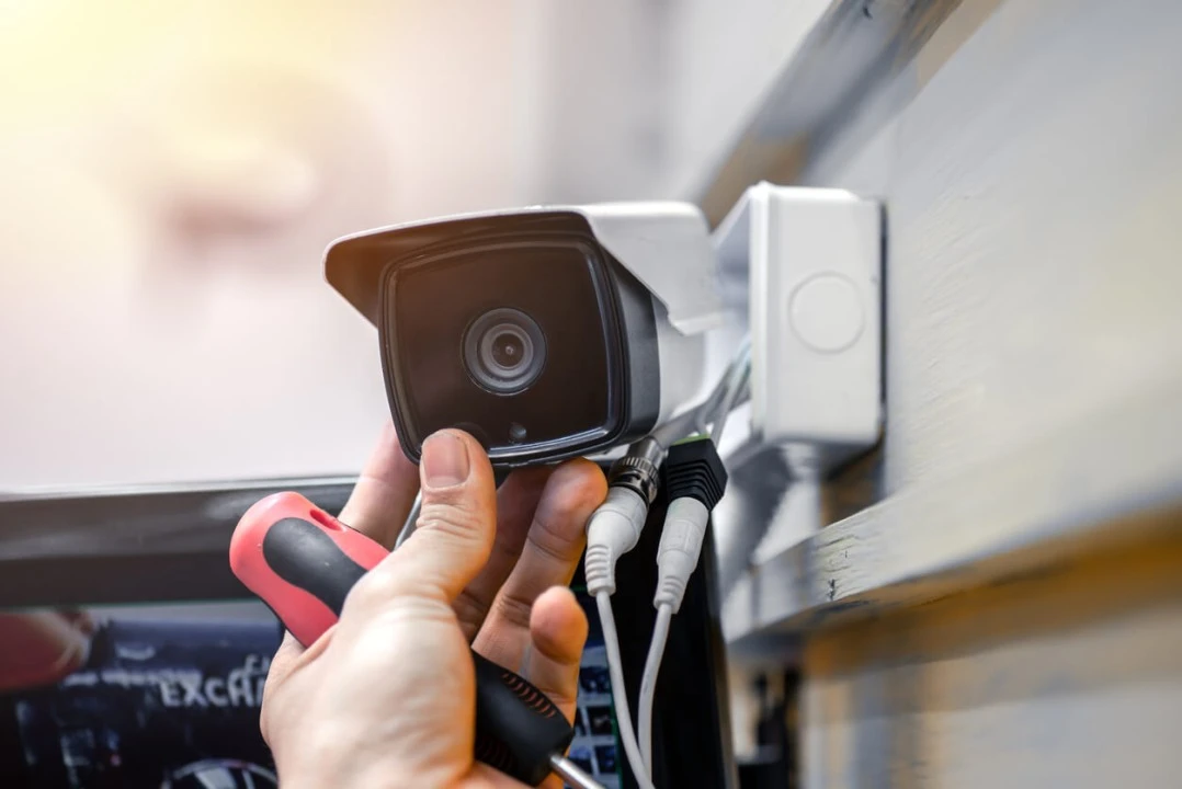 Top Benefits of Installing CCTV Cameras for Home and Business ...